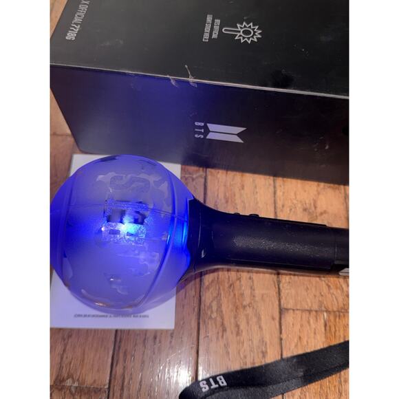 BTS Official Army Bomb Light Stick Ver. 3 Bluetooth Concert w Box Manual KPOP - Picture 6 of 16
